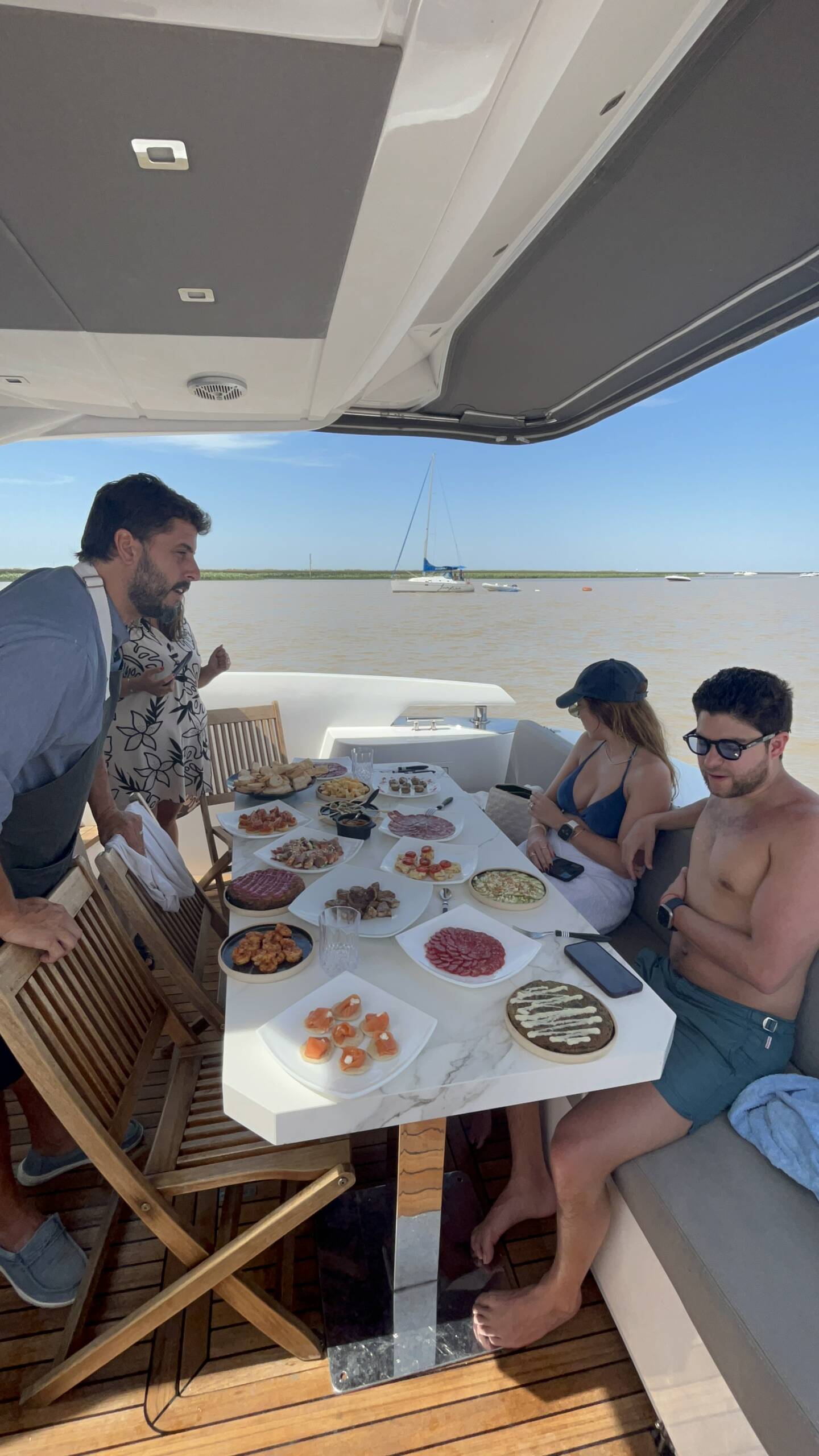 Experiencias náuticas en velero y yate en Buenos Aires — Internautic